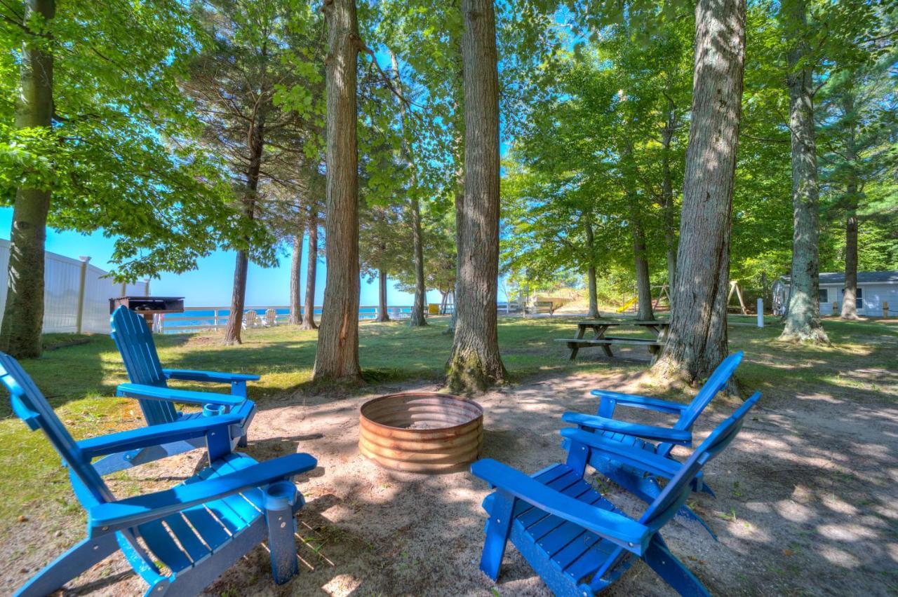 Scenic Drive Resort Muskegon Esterno foto